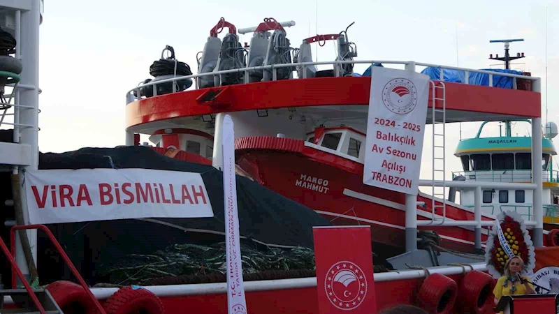 Balıkçılar "Vira Bismillah" diyerek denize açıldı
