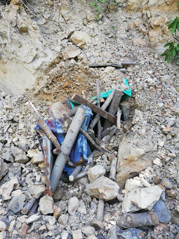 Polisten ruhsatsız maden ocaklarına baskın; 8 ocak kapatıldı
