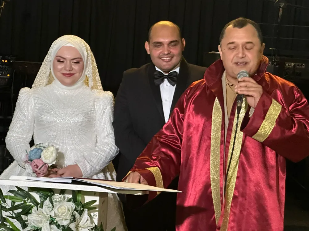 Gazeteci Bayram Tomakin oğlunu everdi