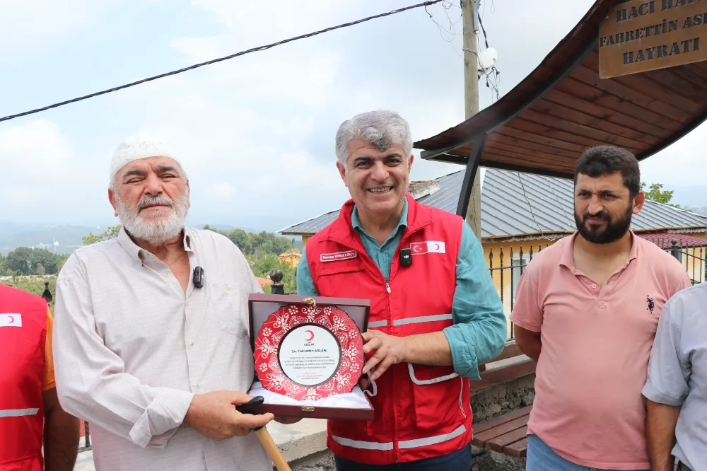Emekli madenciden Kızılay’a büyük bağış