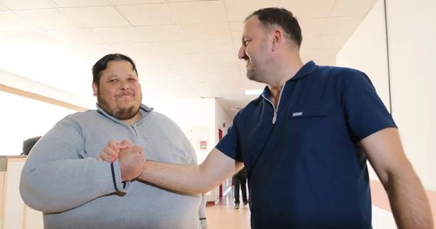 tüp mide ameliyatıyla kilolarından kurtulacak