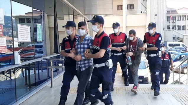 Maden ocağındaki hırsızlar adliyeye sevk edildi