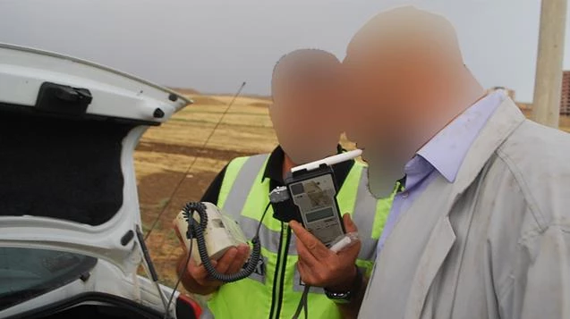 Polis ceza yazmaktan bıktı... O ceza yemekten bıkmadı...