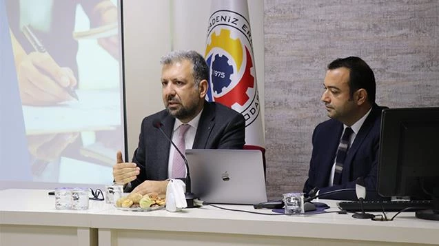 Ticari riskin doğru yönetilmesi anlatıldı