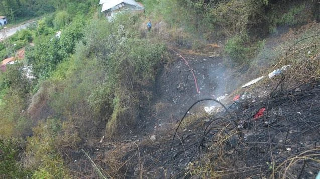 Çalılık alanda yangın çıktı