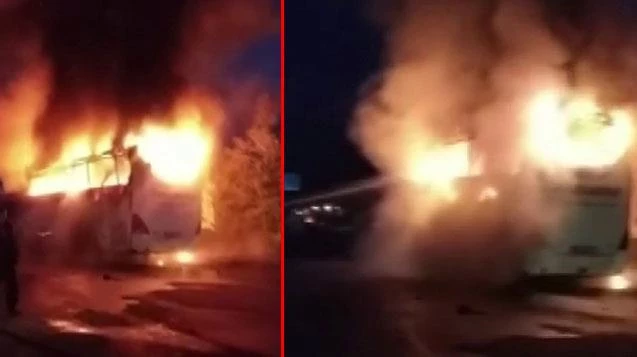 Park halindeki otobüs alev topuna döndü 