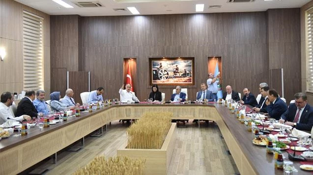 Çaturoğlu fındık toplantısına katıldı