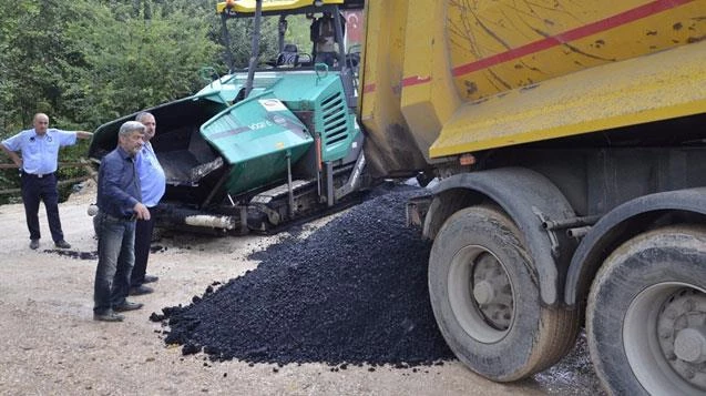 20 bin ton asfalt serimi sözünü yerine getirdi