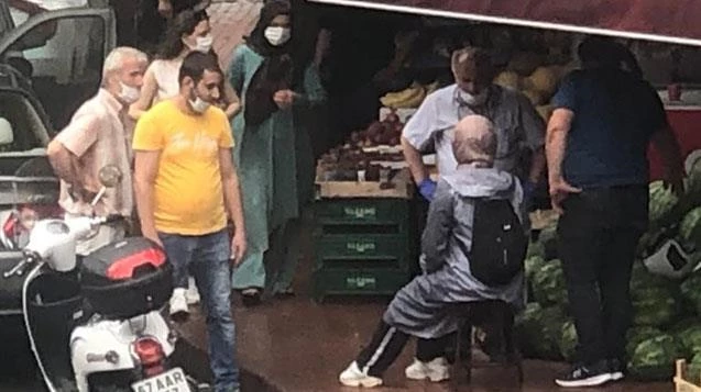 Devrilen motosikletten düştü...