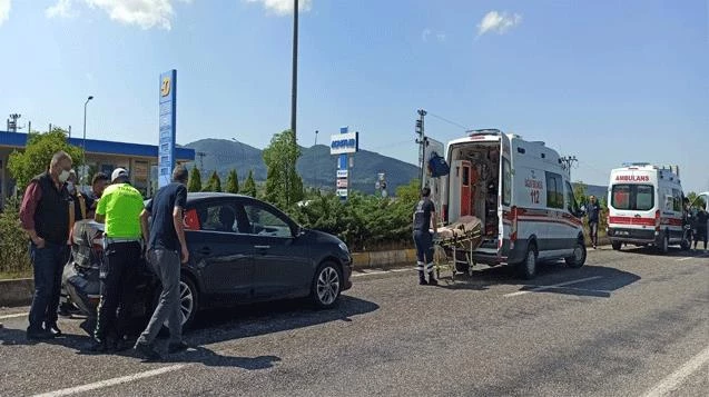 Köpeğe çarpmamak için kaza yaptı