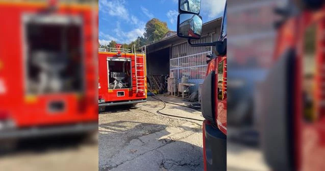 Sanayi sitesinde yangın çıktı, dükkan kullanılmaz hale geldi