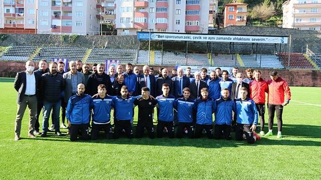 Posbıyıktan futbolculara moral ziyareti