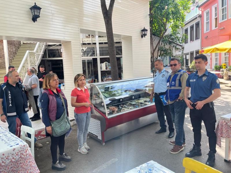 Kınalıada ve Burgazadası’nda restoranlar denetlendi