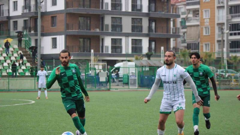Salihli Belediyespor, Özçamdibispor’a farklı kaybetti